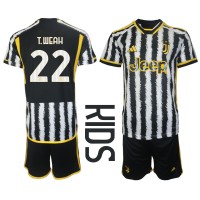 Koszulka piłkarska Juventus Timothy Weah #22 Strój Domowy dla dzieci 2023-24 tanio Krótki Rękaw (+ Krótkie spodenki)
